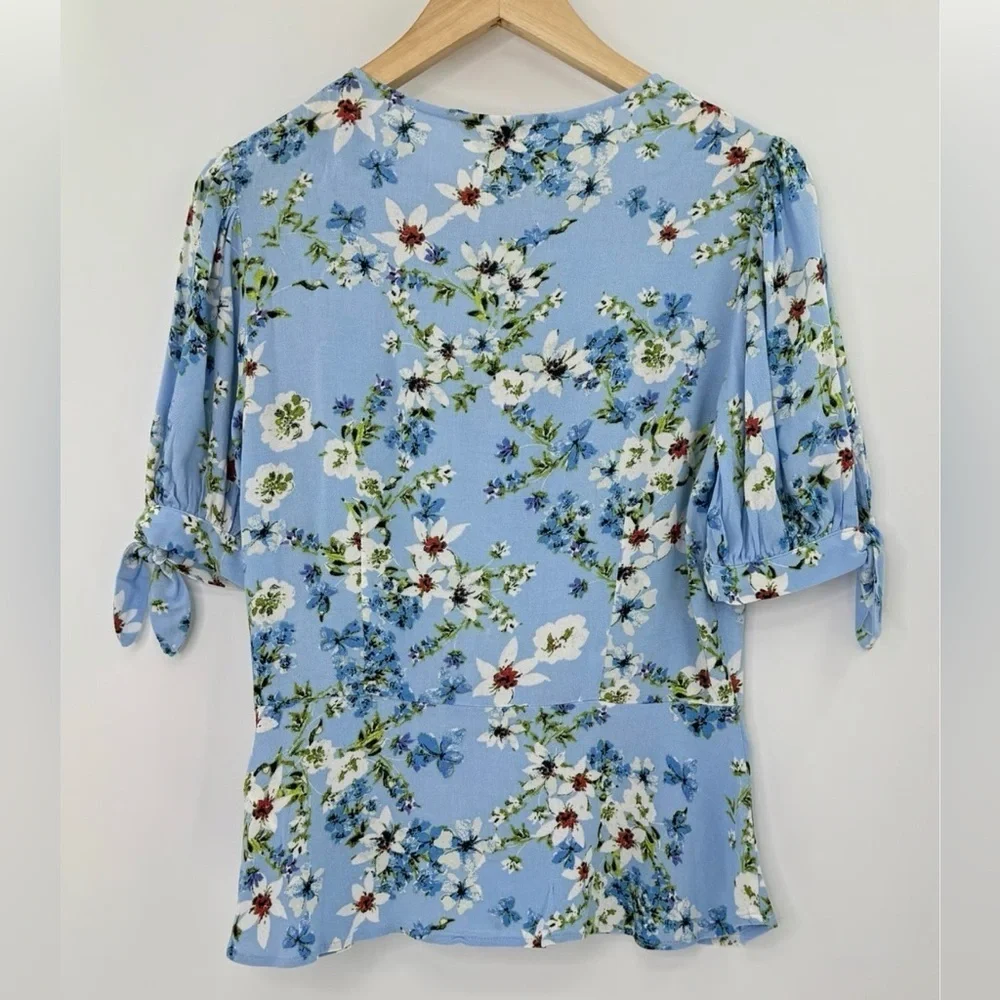 Banana Republic Floral Keyhole Peplum Top In Light Blue With Tie Sleeves